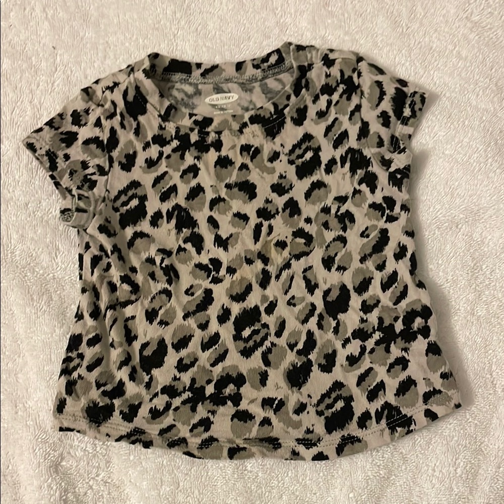 Leopard Print Short Sleeve Top